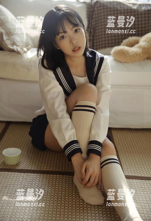 Xiuren秀人网 - 震撼感官的无圣光：李丽莎JK摄影合集，带你领略不一样的魅力！.txt