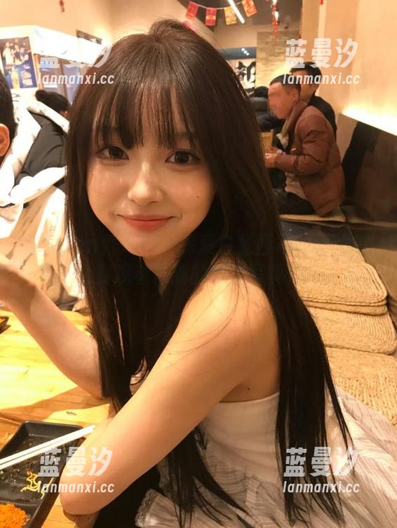 Xiuren秀人网 - 探索白兔西希的丝袜照片，免费观看最新的精彩写真作品.txt