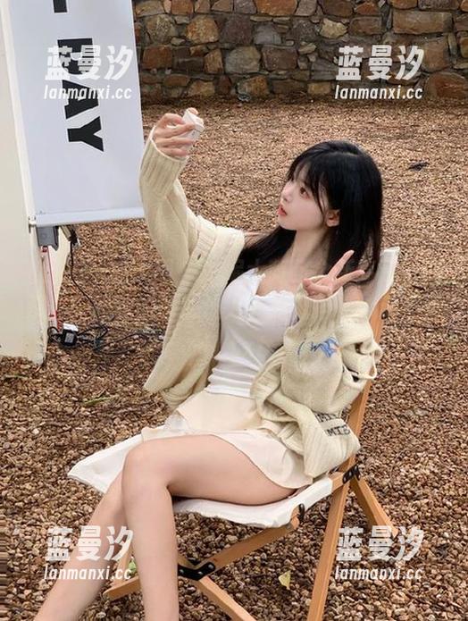 Xiuren秀人网 - 米妮大萌萌全新高清写真系列，肉丝的诱惑让人无法抵挡，心动不已！.txt