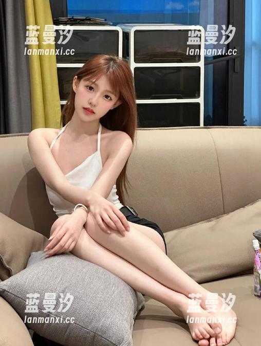Xiuren秀人网 - 舒林培校园美图集：在照片中发现青春的无限可能！.txt