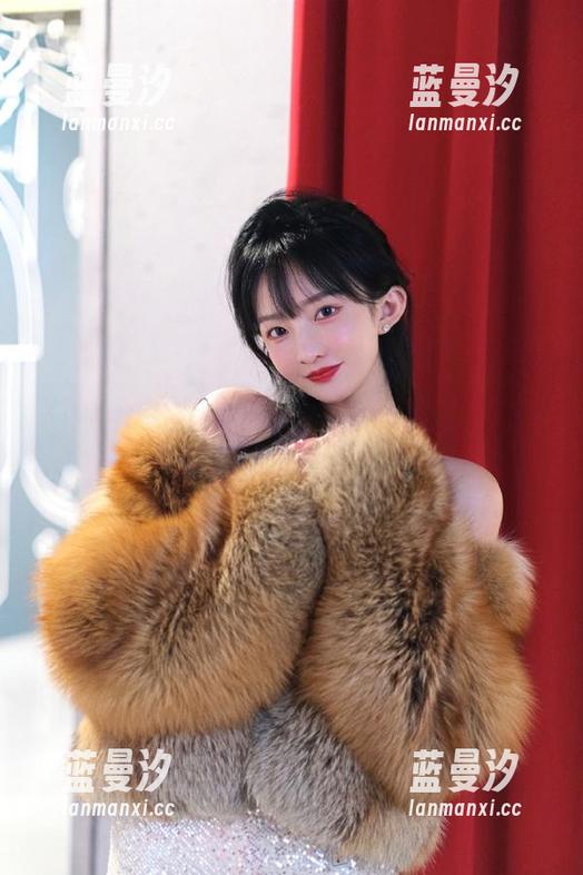 Xiuren秀人网 - 夏日炎炎有萌宝儿BoA：壁纸合集让你的桌面焕然一新.txt