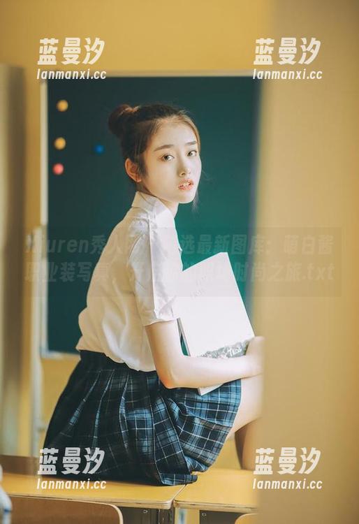 Xiuren秀人网 - 精选最新图库：萌白酱职业装写真，开启你的职场时尚之旅.txt