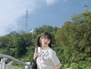 Xiuren秀人网 – 缤纷夏日中的淡雅瞬间：陈怡曼coco泳池写真作品集探索.txt
