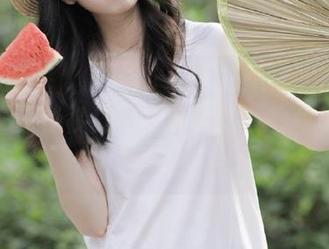 Xiuren秀人网 – 鱼子酱fish带来的毛衣图集：独特视角与风格资源，为你的灵感加油.txt