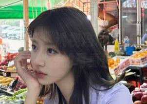 YouMi尤蜜荟 – 透视冯木木LRIS的教室：一组动人心弦的写真原图呈现.txt