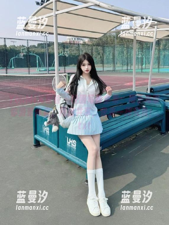 YouMi尤蜜荟 - 校服写真全集：周于希带你游览青春，网盘共享，快来一探究竟！.txt