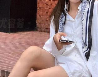 YouMi尤蜜荟 – 免费获取奶油米的眼镜写真，尽情享受她独特的艺术风格与美丽瞬间！.txt