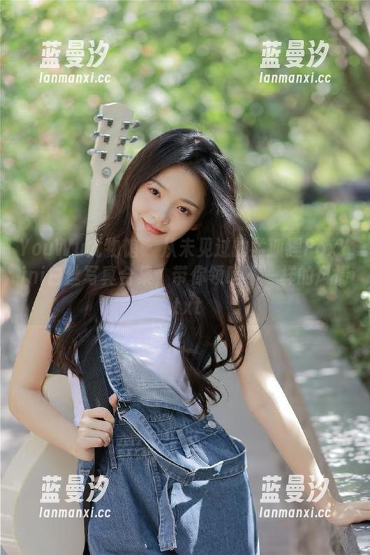 YouWu尤物馆 - 从未见过的孟狐狸FoxYini白丝写真合集，带你领略不一样的风情.txt