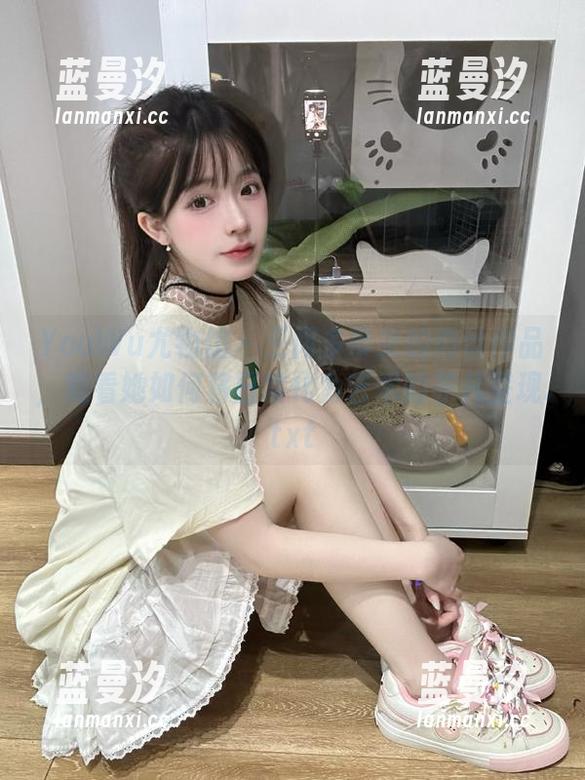 YouWu尤物馆 - 王闵多带来的肉丝作品，观看她如何将日常化为艺术的非凡呈现.txt