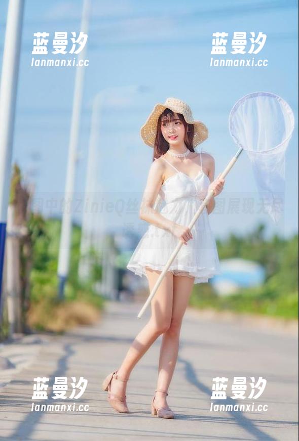 原图中的ZinieQ丝袜魅力，套图展现无尽诱惑.txt