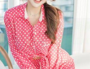 感受节日氛围，Zzyuri圣光写真集X-mas精华美图合集揭秘.txt