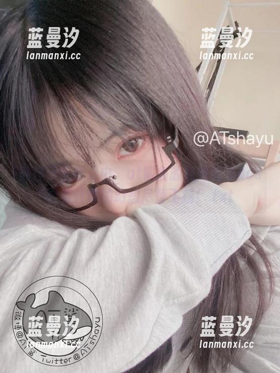 徜徉于夜色之中，at鲨鱼的纯欲睡衣cos合集让你的幻想尽情飞扬！.txt