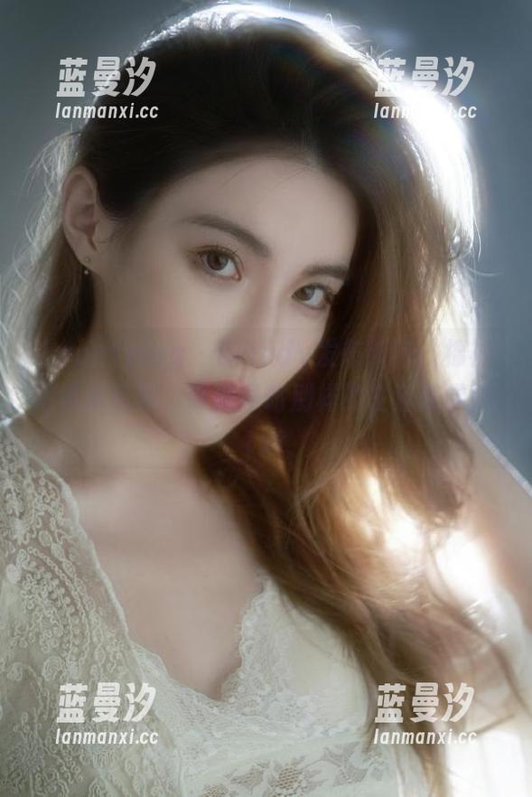 beautyleg - Brindy发布新作：棉袜写真集更新，带你领略别样的生活美学！.txt