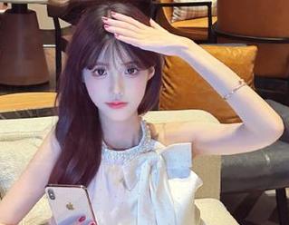 beautyleg – Celia白色系列：优雅图包与独特摄影合集一览无遗.txt
