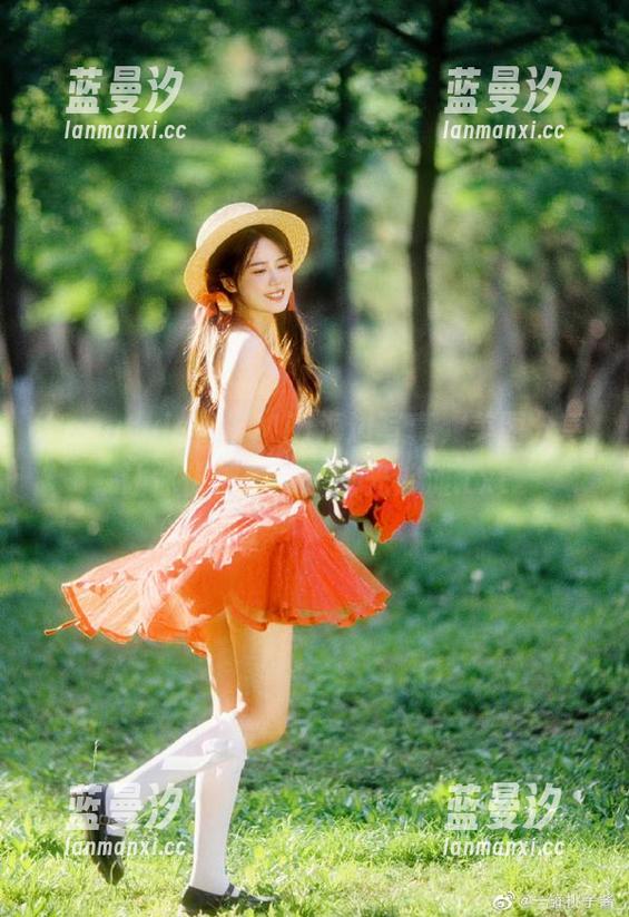 beautyleg - Mia海边写真，美图分享让你仿佛置身于阳光沙滩.txt