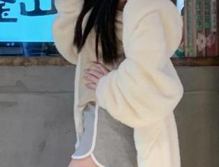 beautyleg – 观看NaNa的灰丝艺术，解读她精致作品背后的故事与情感.txt