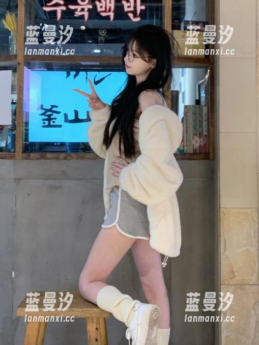beautyleg - 观看NaNa的灰丝艺术，解读她精致作品背后的故事与情感.txt
