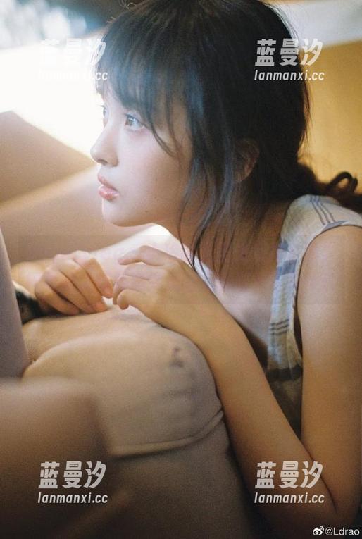 beautyleg - 小玲的无圣光短裙套图，探寻迷人与舒适完美结合的时尚之旅.txt