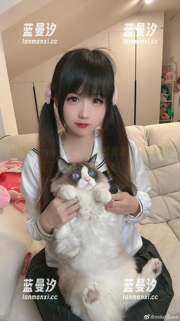 miko酱ww奉上卡提那写真图集，让你领略不一样的可爱时光！.txt