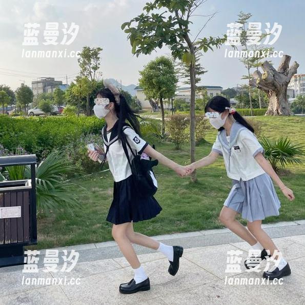 探索けん研(けんけん)的原图世界：Fantia-2023年套图惊喜连连！.txt