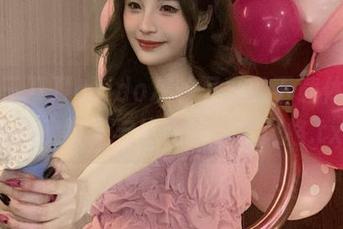 精致三刀刀miido灰丝写真的下载体验，带你欣赏无与伦比的艺术风格.txt
