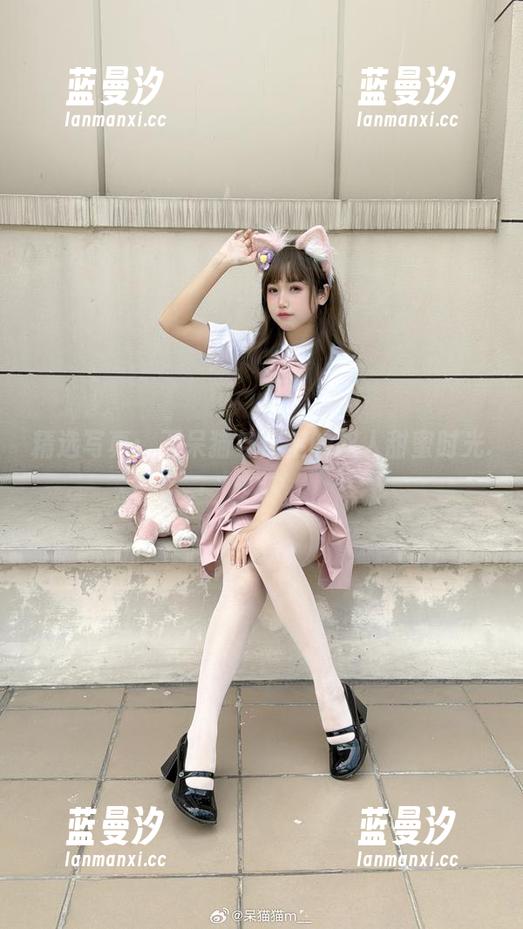 精选写真：不呆猫与伴侣的双人甜蜜时光.txt