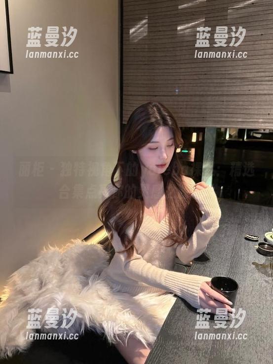 丽柜 - 独特视角下的yuleba裸足：精选合集点亮你的灵感之源.txt