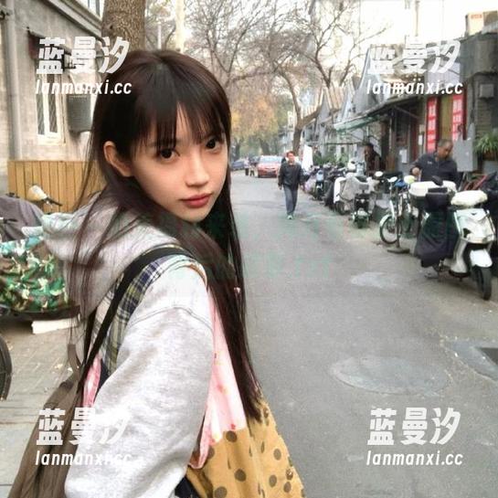 丽柜 - 绝美福利来袭，揭开可馨护士原图背后的故事.txt