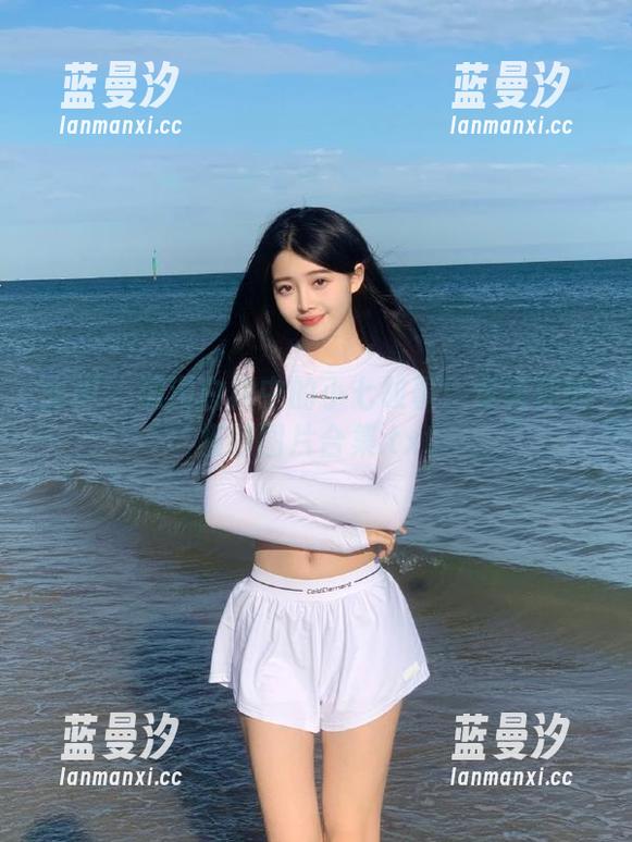 丽柜 - 浪漫白裙中的小七故事：专属你的极致图片合集.txt