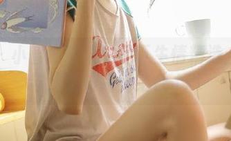 丽柜 – 小智贤带来的足下生情精选：风格与灵感的完美结合.txt