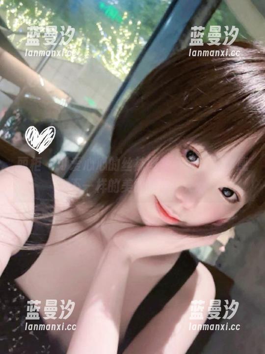 丽柜 - 可爱心心的丝袜图集分享，让你感受不一样的美丽瞬间！.txt