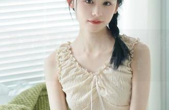 丽柜 – 潼潼的夏日作品集，原图捕捉绚丽多姿的青春瞬间.txt