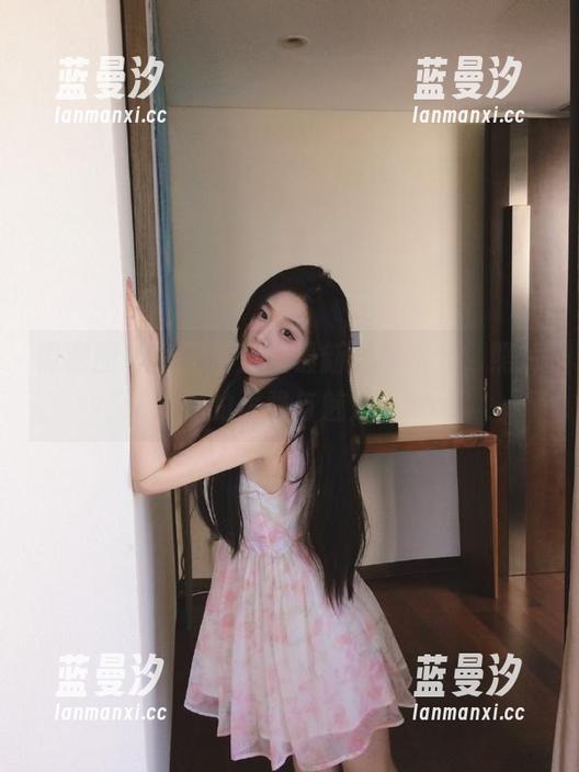 微密圈 - 女王于芷晴最新写真系列，照片记录她的优雅与魅力！.txt