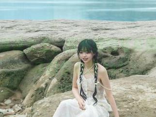 走近云溪溪女王，探索她的写真图集资源与创作心路.txt
