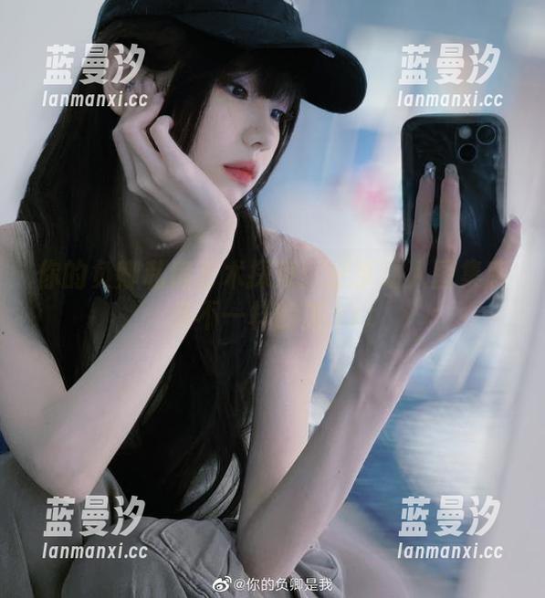 你的负卿私房艺术探索：分享动人图集感受不一样的美.txt
