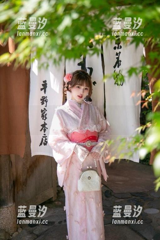 微密圈 - 俏妞tが肉丝写真集：独特资源尽在她的甜美世界！.txt