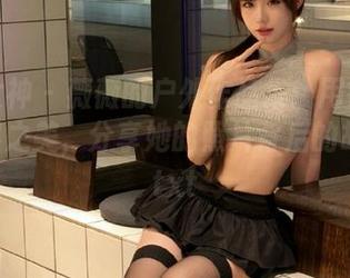 克拉女神 – 薇薇的户外作品集：用镜头捕捉自然之美，分享她的照片背后的故事！.txt