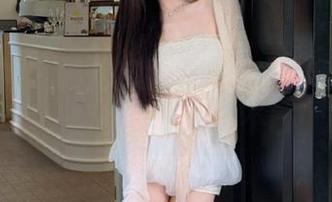 克拉女神 – 颖儿御姐风的写真分享：图片中的每一帧都让人心动不已！.txt