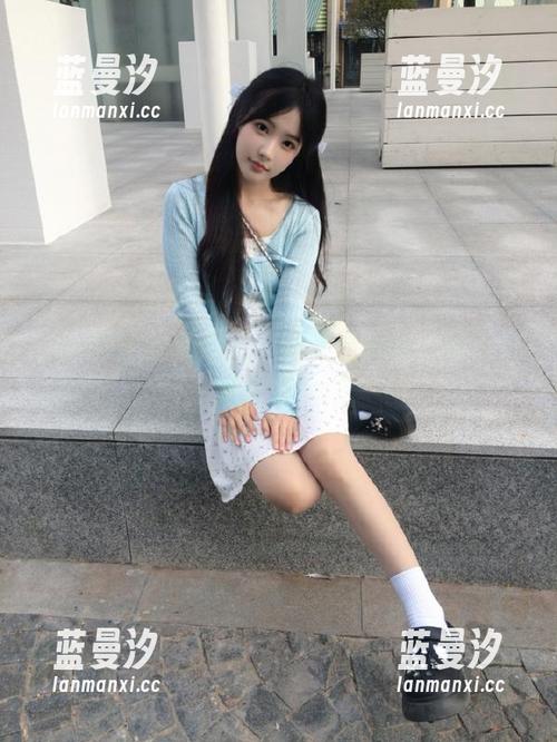 兔玩映画更新合集：探索娇娇的柔美与优雅姿态.txt