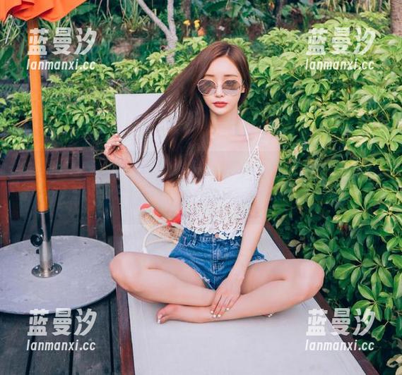 制服短裙定制写真服务上线，兔玩映画为你打造独一无二的校园女神气质！.txt