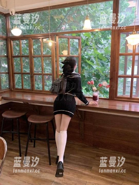 妮可写真图片独特魅力，兔玩映画为你呈现动人瞬间.txt