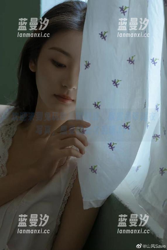 欢迎来到兔玩映画的图库，欣赏吊带睡衣写真，感受轻柔与温暖.txt