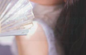 套图分享：前羽rr与白丝旗袍的浪漫邂逅，定格每一份优雅.txt