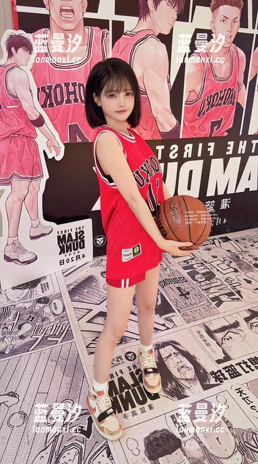 千夜未来美足作品集：精选视觉盛宴带你走进她的世界.txt