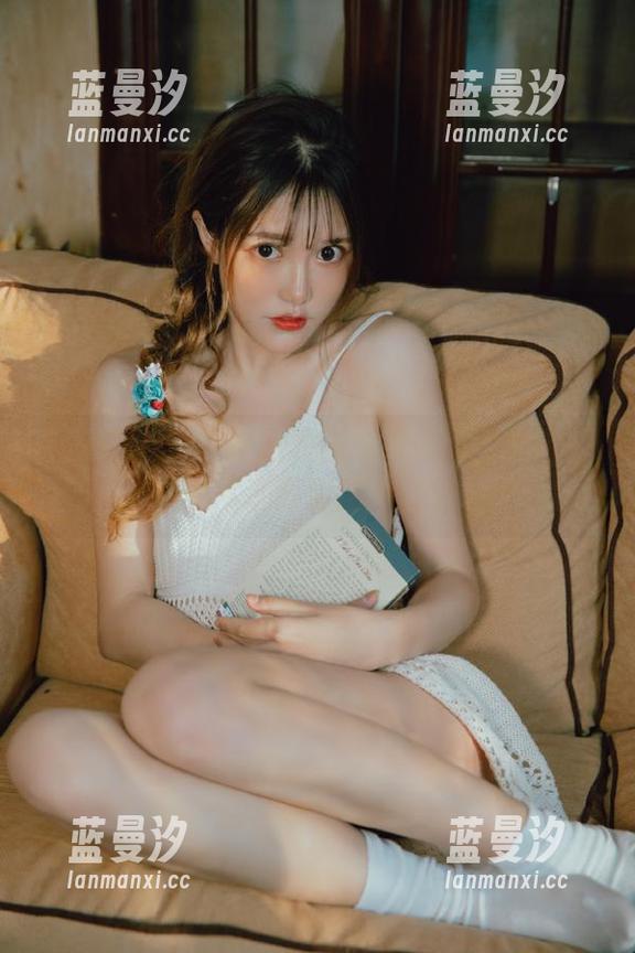 私拍之旅：在喵糖映画中发掘闺蜜情谊的真挚，尽享高清图片盛宴.txt