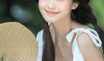 嗲囡囡 – 文芮jeninfer的兔女郎写真图集：自我感慨是兔子也有春天.txt
