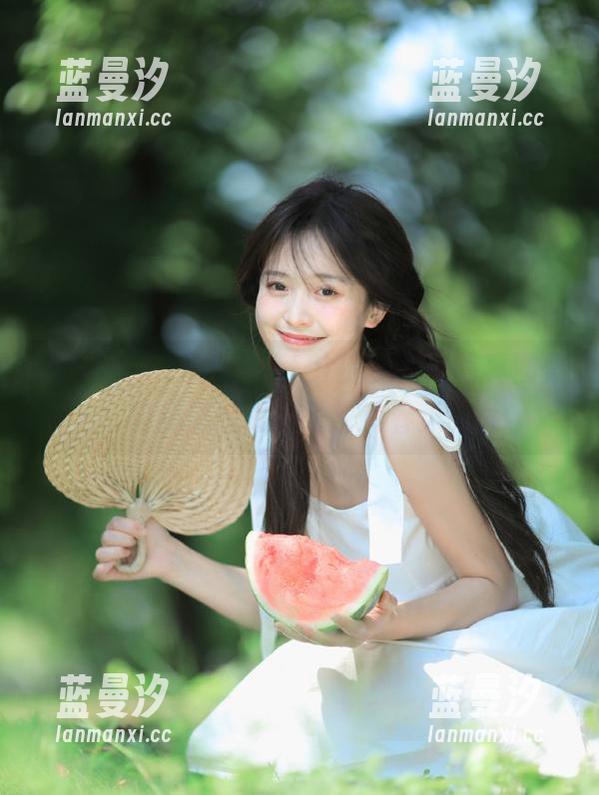 嗲囡囡-文芮jeninfer 嗲囡囡 - 文芮jeninfer的兔女郎写真图集:自我感慨是兔子也有春天.txt