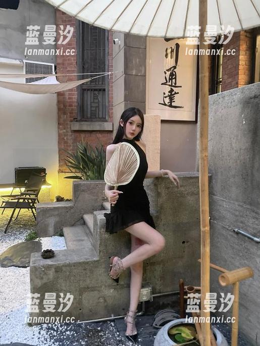 头条女神-文雪 头条女神 - 文雪浴室写真:开启你的视觉享受新图库.txt