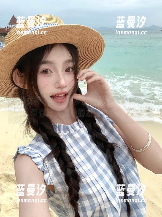 头条女神 - 神琦泽步的裸足摄影最新作品，带你踏入灵动的摄影世界！.txt
