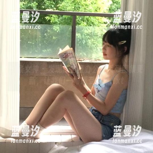 头条女神 - 发现陈怡曼办公室系列图集更新，让我们一同感受创意.txt